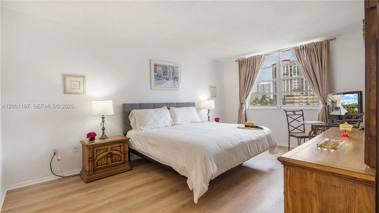 300 Bayview Dr 315, Sunny Isles Beach, Florida 331, Sunny Isles Beach, Florida 33160, 2 Bedrooms Bedrooms, ,2 BathroomsBathrooms,Residential,For Sale,300 Bayview Dr 315, Sunny Isles Beach, Florida 331,A12001187