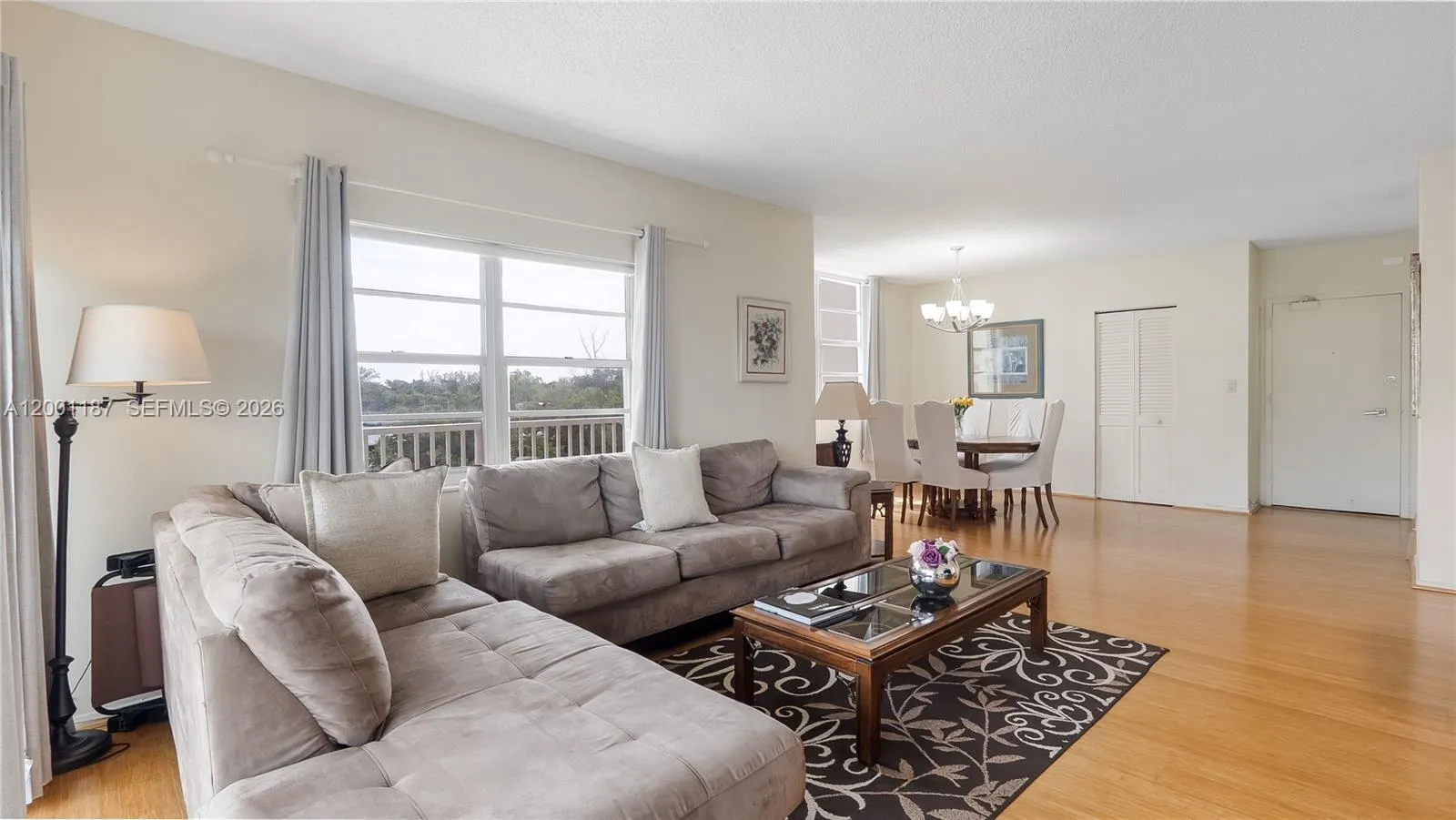300 Bayview Dr 315, Sunny Isles Beach, Florida 331, Sunny Isles Beach, Florida 33160, 2 Bedrooms Bedrooms, ,2 BathroomsBathrooms,Residential,For Sale,300 Bayview Dr 315, Sunny Isles Beach, Florida 331,A12001187