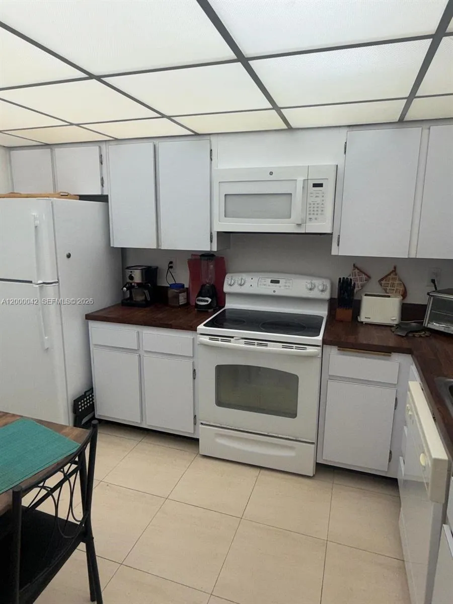 201 Crandon Blvd 932, Key Biscayne, Florida 33149, Key Biscayne, Florida 33149, 1 Bedroom Bedrooms, ,1 BathroomBathrooms,Residential,For Sale,201 Crandon Blvd 932, Key Biscayne, Florida 33149,A12000042