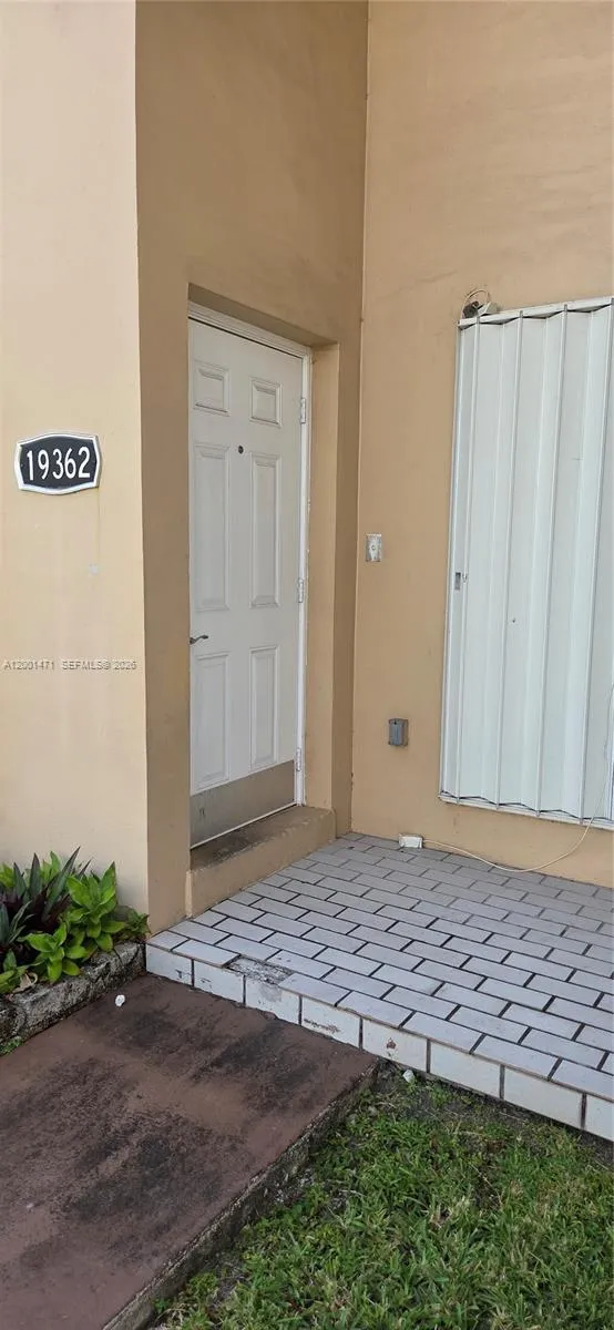 19362 Sw 103rd Ct B, Cutler Bay, Florida 33157, Cutler Bay, Florida 33157, 3 Bedrooms Bedrooms, ,2 BathroomsBathrooms,Residential Lease,For Rent,19362 Sw 103rd Ct B, Cutler Bay, Florida 33157,A12001471