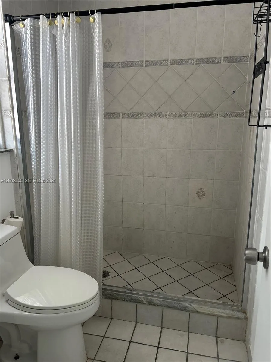 300 Sunset Dr 7, Fort Lauderdale, Florida 33301, Fort Lauderdale, Florida 33301, ,1 BathroomBathrooms,Residential Lease,For Rent,300 Sunset Dr 7, Fort Lauderdale, Florida 33301,A12002255