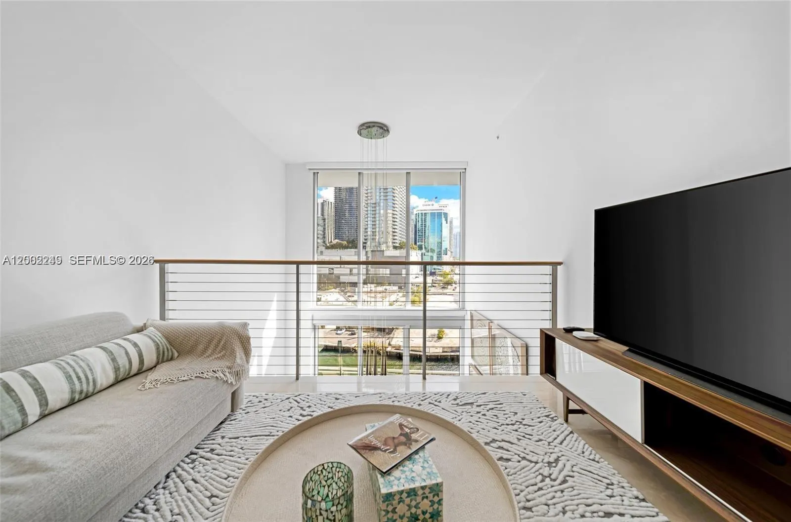 92 Sw 3rd St 902, Miami, Florida 33130, Miami, Florida 33130, 3 Bedrooms Bedrooms, ,3 BathroomsBathrooms,Residential Lease,For Rent,92 Sw 3rd St 902, Miami, Florida 33130,A12002249