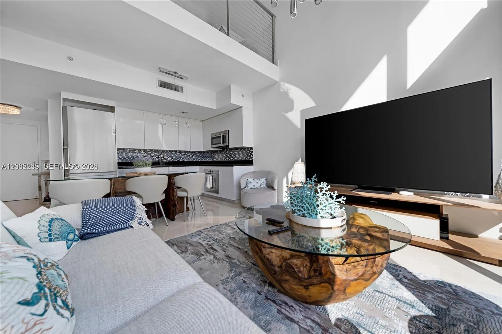 92 Sw 3rd St 902, Miami, Florida 33130, Miami, Florida 33130, 3 Bedrooms Bedrooms, ,3 BathroomsBathrooms,Residential Lease,For Rent,92 Sw 3rd St 902, Miami, Florida 33130,A12002249