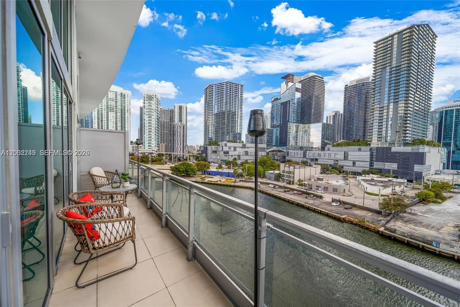 92 Sw 3rd St 902, Miami, Florida 33130, Miami, Florida 33130, 3 Bedrooms Bedrooms, ,3 BathroomsBathrooms,Residential Lease,For Rent,92 Sw 3rd St 902, Miami, Florida 33130,A12002249