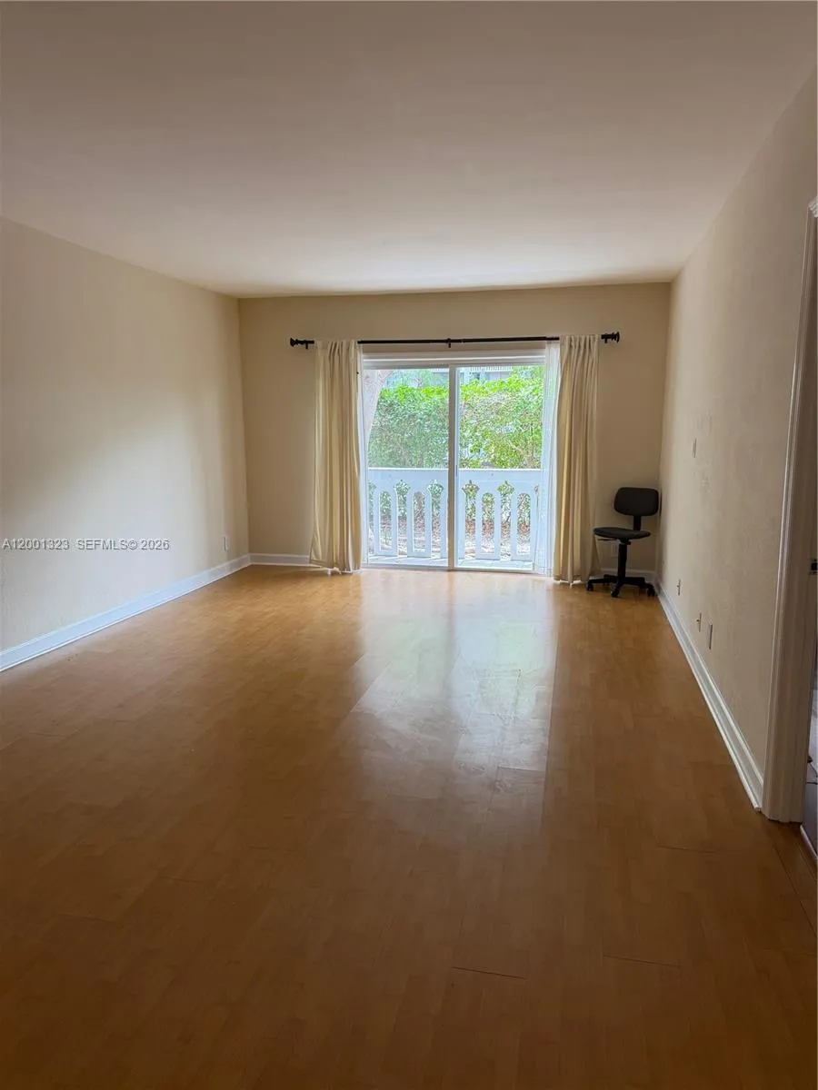 100 Edgewater Dr 127, Coral Gables, Florida 33133, Coral Gables, Florida 33133, 1 Bedroom Bedrooms, ,1 BathroomBathrooms,Residential Lease,For Rent,100 Edgewater Dr 127, Coral Gables, Florida 33133,A12001323