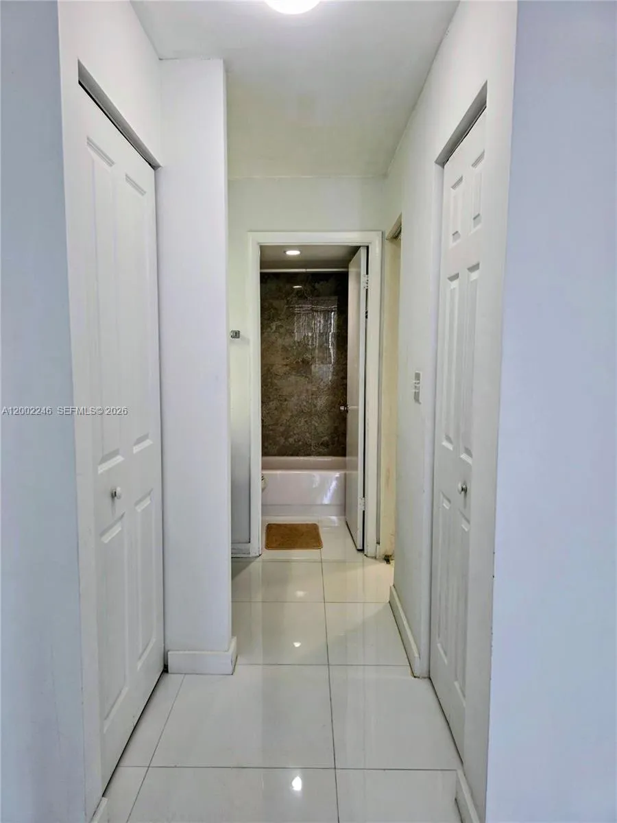 1200 Ne Miami Gardens Dr 1003w, Miami, Florida 331, Miami, Florida 33179, 1 Bedroom Bedrooms, ,1 BathroomBathrooms,Residential Lease,For Rent,1200 Ne Miami Gardens Dr 1003w, Miami, Florida 331,A12002246