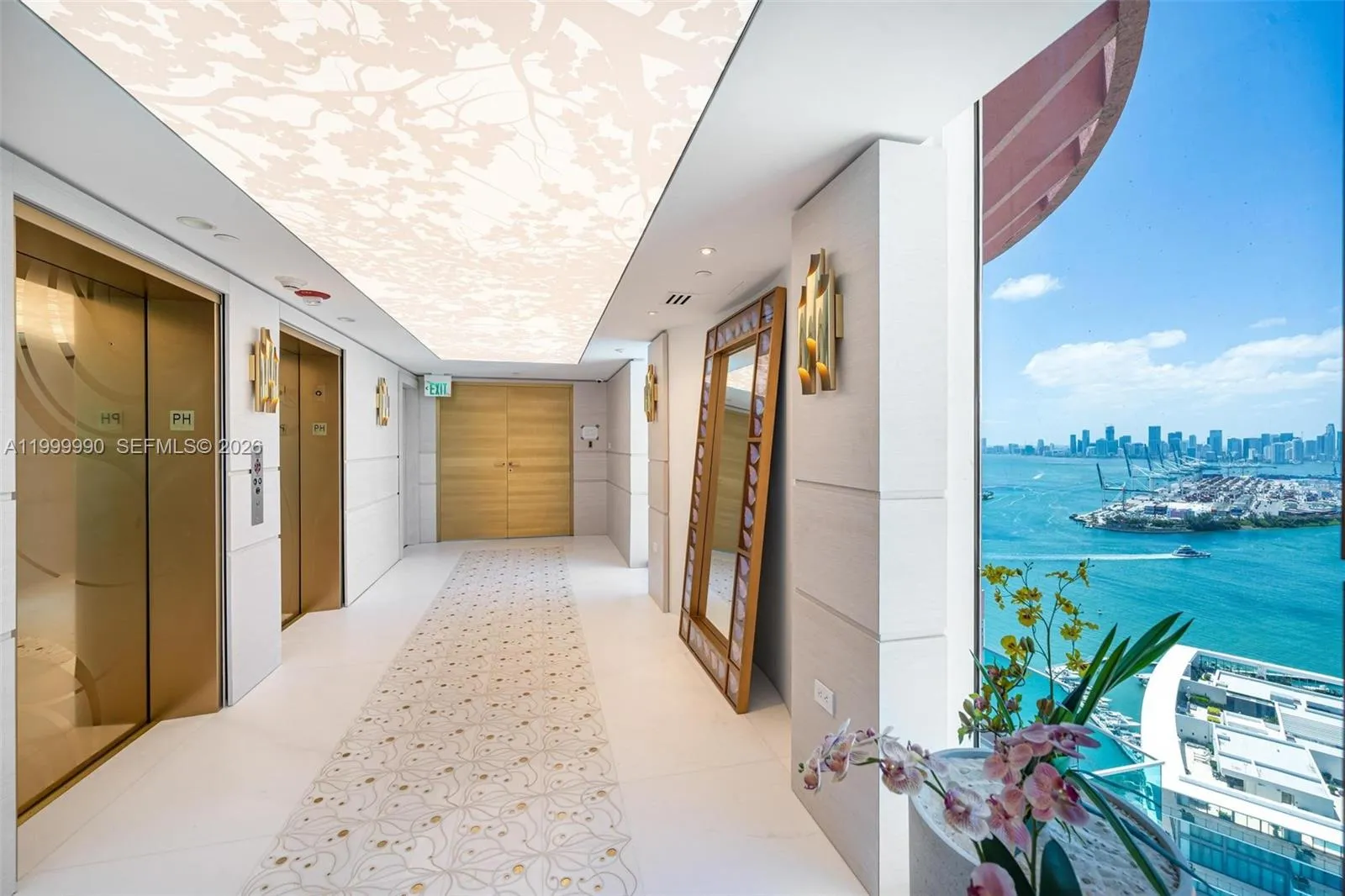 300 S Pointe Dr Ph-5, Miami Beach, Florida 33139, Miami Beach, Florida 33139, 4 Bedrooms Bedrooms, ,6 BathroomsBathrooms,Residential,For Sale,300 S Pointe Dr Ph-5, Miami Beach, Florida 33139,A11999990