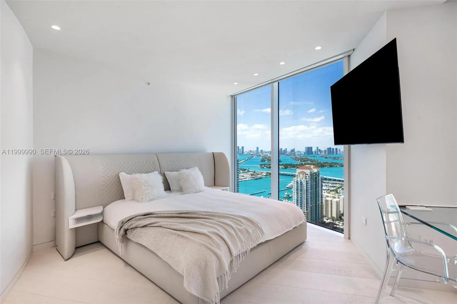 300 S Pointe Dr Ph-5, Miami Beach, Florida 33139, Miami Beach, Florida 33139, 4 Bedrooms Bedrooms, ,6 BathroomsBathrooms,Residential,For Sale,300 S Pointe Dr Ph-5, Miami Beach, Florida 33139,A11999990