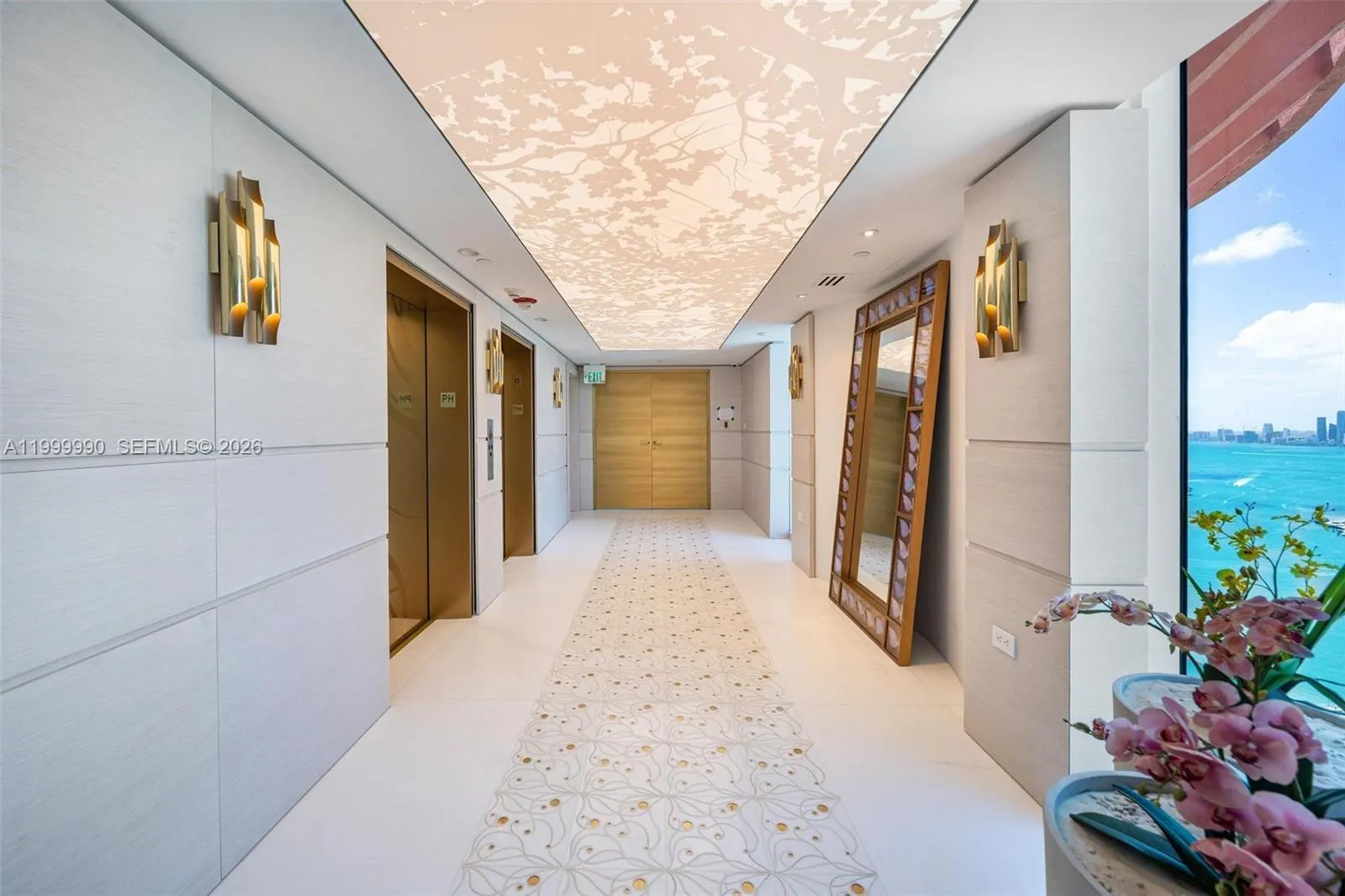 300 S Pointe Dr Ph-5, Miami Beach, Florida 33139, Miami Beach, Florida 33139, 4 Bedrooms Bedrooms, ,6 BathroomsBathrooms,Residential,For Sale,300 S Pointe Dr Ph-5, Miami Beach, Florida 33139,A11999990