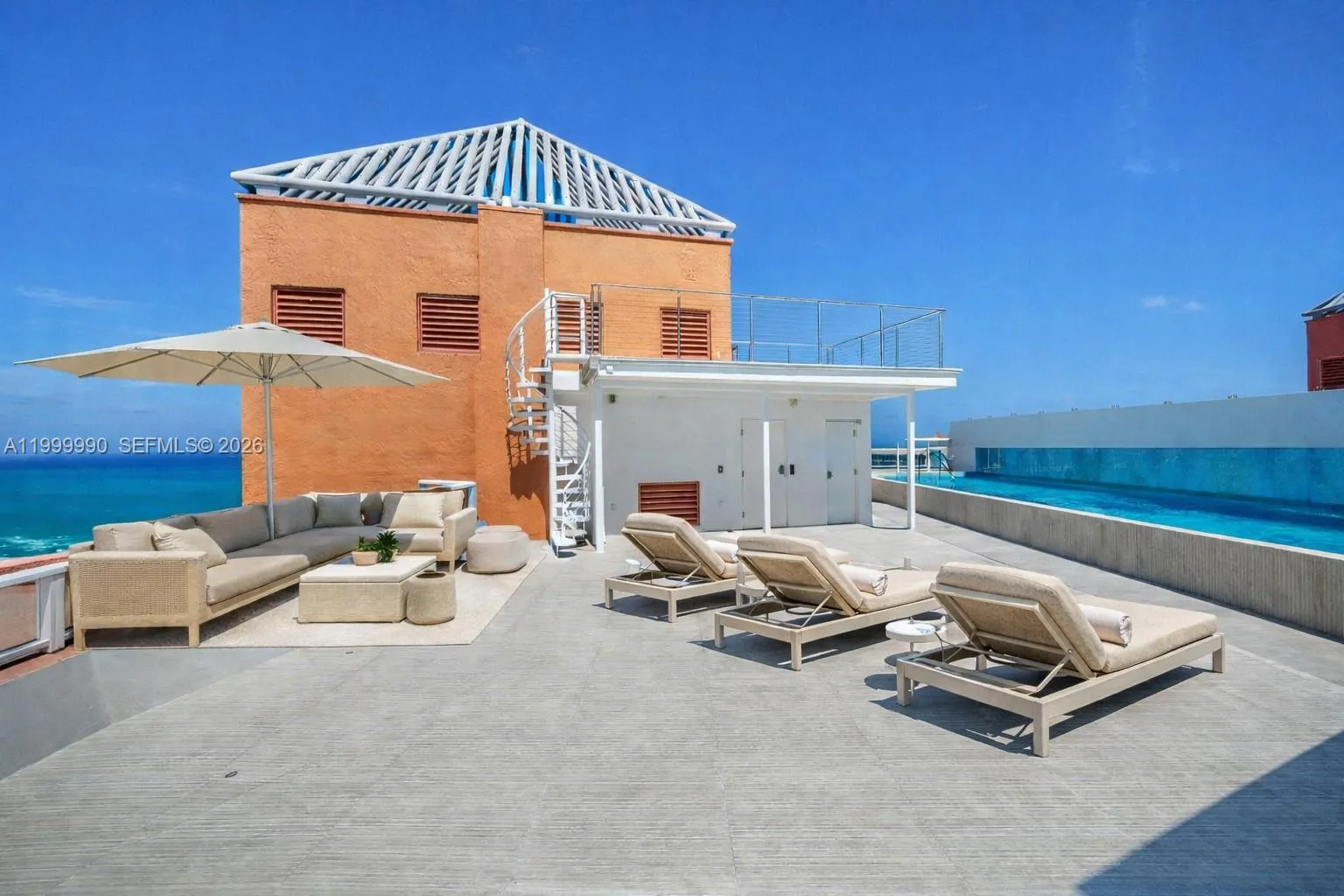 300 S Pointe Dr Ph-5, Miami Beach, Florida 33139, Miami Beach, Florida 33139, 4 Bedrooms Bedrooms, ,6 BathroomsBathrooms,Residential,For Sale,300 S Pointe Dr Ph-5, Miami Beach, Florida 33139,A11999990