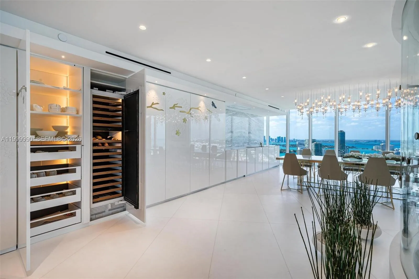 300 S Pointe Dr Ph-5, Miami Beach, Florida 33139, Miami Beach, Florida 33139, 4 Bedrooms Bedrooms, ,6 BathroomsBathrooms,Residential,For Sale,300 S Pointe Dr Ph-5, Miami Beach, Florida 33139,A11999990