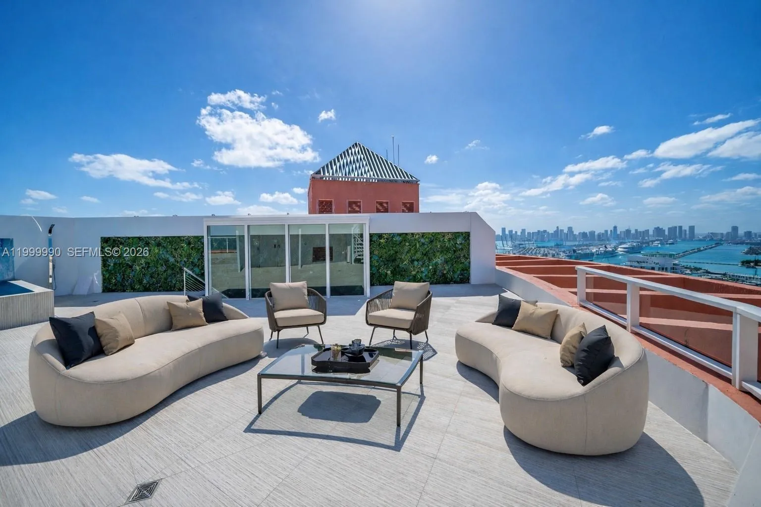 300 S Pointe Dr Ph-5, Miami Beach, Florida 33139, Miami Beach, Florida 33139, 4 Bedrooms Bedrooms, ,6 BathroomsBathrooms,Residential,For Sale,300 S Pointe Dr Ph-5, Miami Beach, Florida 33139,A11999990