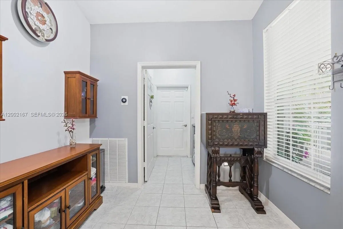 7600 S Aragon Blvd 1, Sunrise, Florida 33322, Sunrise, Florida 33322, 3 Bedrooms Bedrooms, ,2 BathroomsBathrooms,Residential,For Sale,7600 S Aragon Blvd 1, Sunrise, Florida 33322,A12002167