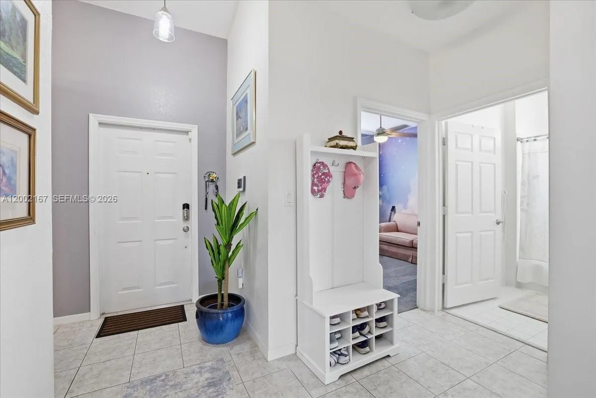 7600 S Aragon Blvd 1, Sunrise, Florida 33322, Sunrise, Florida 33322, 3 Bedrooms Bedrooms, ,2 BathroomsBathrooms,Residential,For Sale,7600 S Aragon Blvd 1, Sunrise, Florida 33322,A12002167