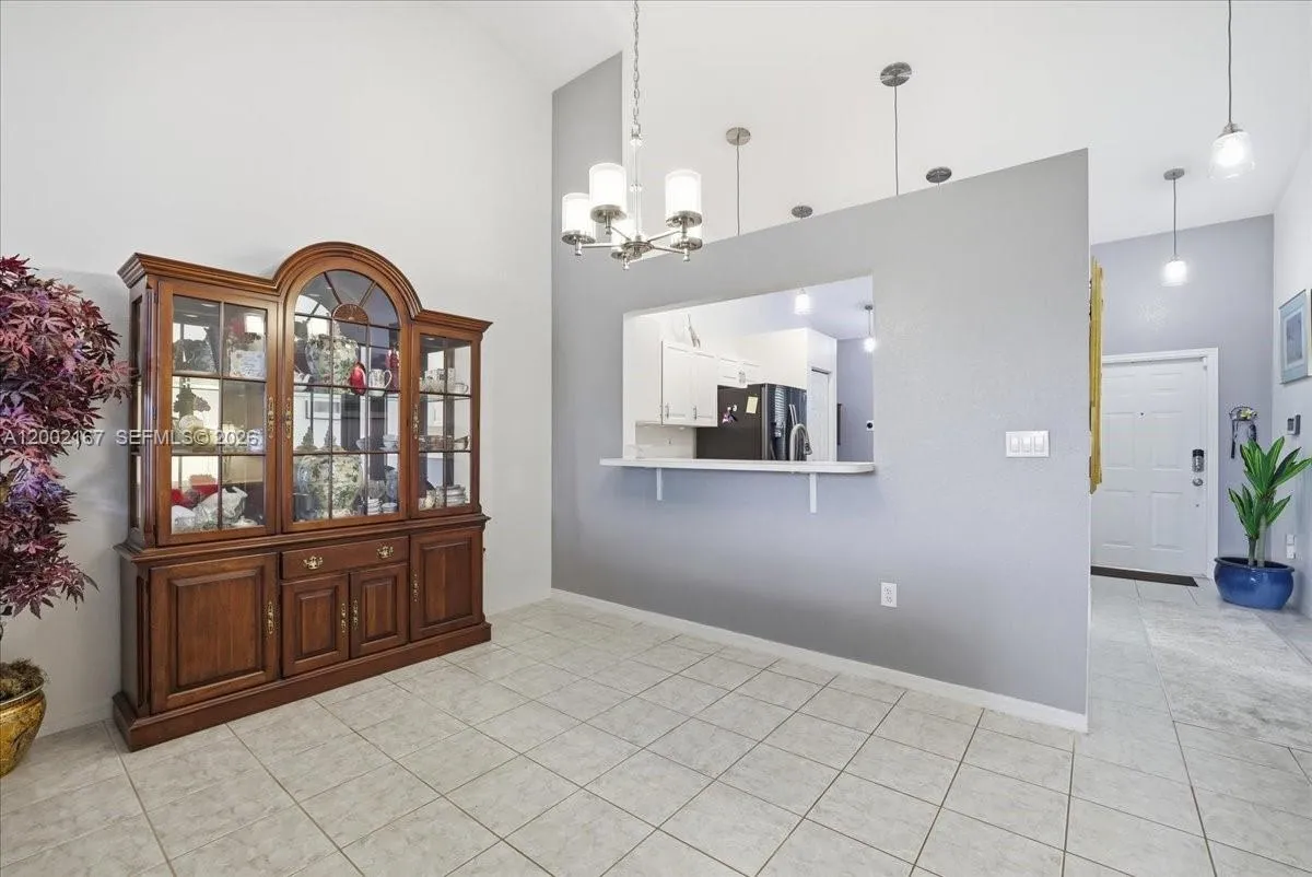 7600 S Aragon Blvd 1, Sunrise, Florida 33322, Sunrise, Florida 33322, 3 Bedrooms Bedrooms, ,2 BathroomsBathrooms,Residential,For Sale,7600 S Aragon Blvd 1, Sunrise, Florida 33322,A12002167