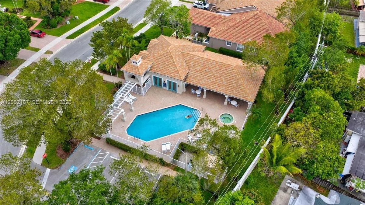 7600 S Aragon Blvd 1, Sunrise, Florida 33322, Sunrise, Florida 33322, 3 Bedrooms Bedrooms, ,2 BathroomsBathrooms,Residential,For Sale,7600 S Aragon Blvd 1, Sunrise, Florida 33322,A12002167