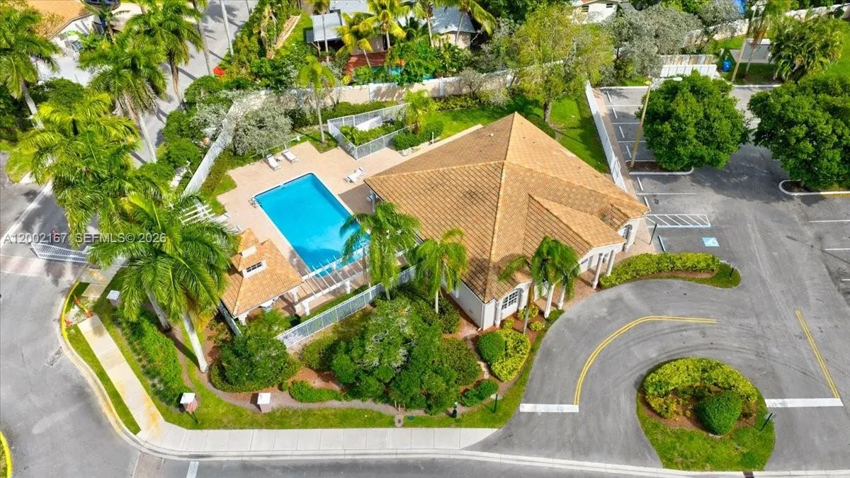 7600 S Aragon Blvd 1, Sunrise, Florida 33322, Sunrise, Florida 33322, 3 Bedrooms Bedrooms, ,2 BathroomsBathrooms,Residential,For Sale,7600 S Aragon Blvd 1, Sunrise, Florida 33322,A12002167