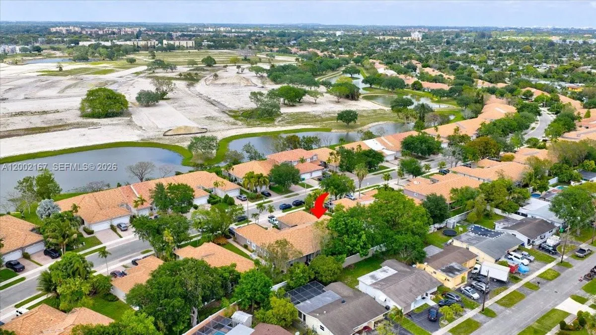 7600 S Aragon Blvd 1, Sunrise, Florida 33322, Sunrise, Florida 33322, 3 Bedrooms Bedrooms, ,2 BathroomsBathrooms,Residential,For Sale,7600 S Aragon Blvd 1, Sunrise, Florida 33322,A12002167