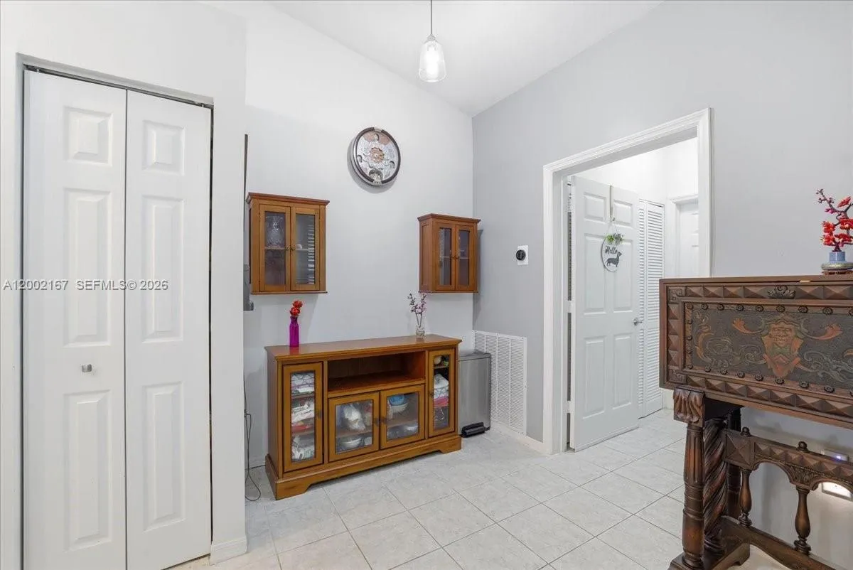 7600 S Aragon Blvd 1, Sunrise, Florida 33322, Sunrise, Florida 33322, 3 Bedrooms Bedrooms, ,2 BathroomsBathrooms,Residential,For Sale,7600 S Aragon Blvd 1, Sunrise, Florida 33322,A12002167