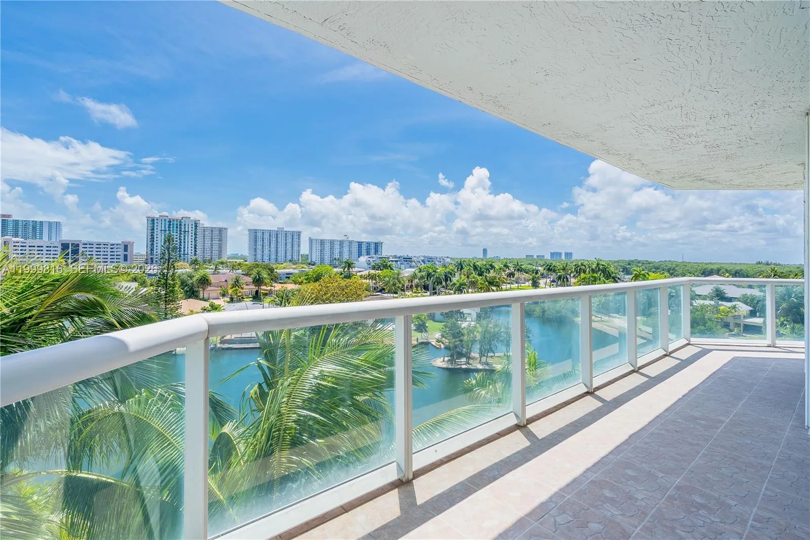 16500 Collins Ave 554, Sunny Isles Beach, Florida, Sunny Isles Beach, Florida 33160, 2 Bedrooms Bedrooms, ,2 BathroomsBathrooms,Residential,For Sale,16500 Collins Ave 554, Sunny Isles Beach, Florida ,A11999816