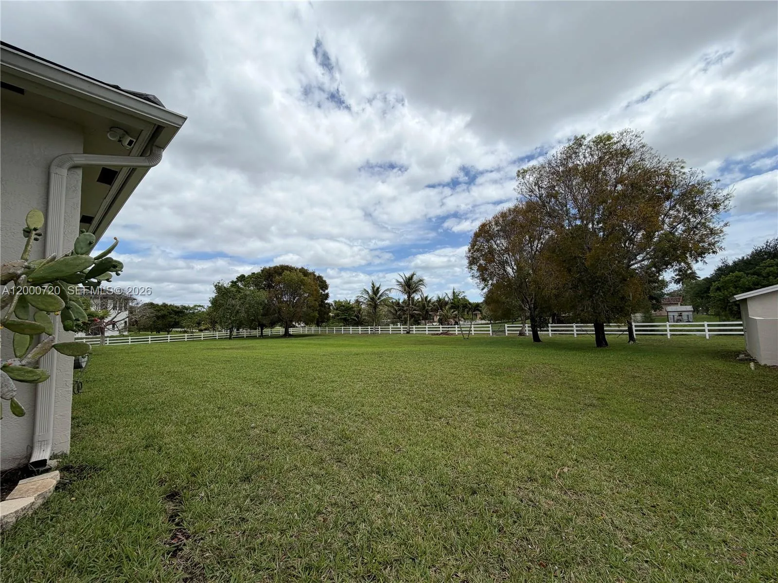 4810 Sw 198th Ter, Southwest Ranches, Florida 3333, Southwest Ranches, Florida 33332, 5 Bedrooms Bedrooms, 9 Rooms Rooms,3 BathroomsBathrooms,Residential,For Sale,4810 Sw 198th Ter, Southwest Ranches, Florida 3333,A12000720