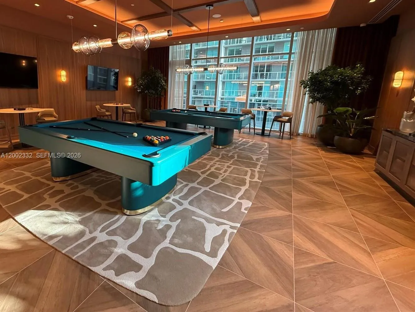 77 Se 5th Street 1010, Miami, Florida 33131, Miami, Florida 33131, 1 Bedroom Bedrooms, ,1 BathroomBathrooms,Residential Lease,For Rent,77 Se 5th Street 1010, Miami, Florida 33131,A12002332