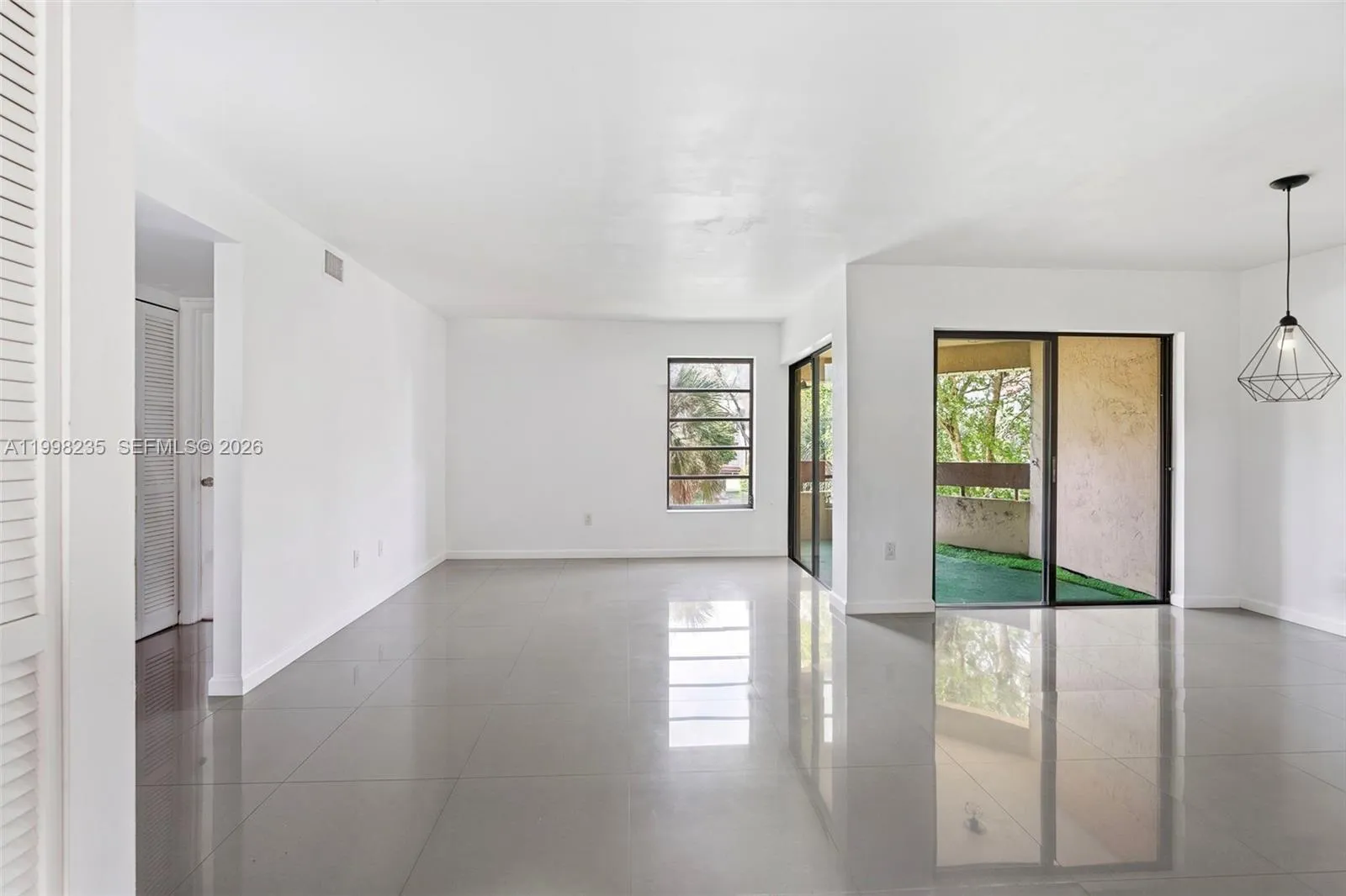 9015 Sw 125th Ave N306, Miami, Florida 33186, Miami, Florida 33186, 2 Bedrooms Bedrooms, ,2 BathroomsBathrooms,Residential,For Sale,9015 Sw 125th Ave N306, Miami, Florida 33186,A11998235