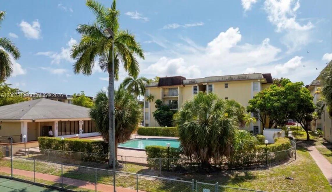 11905 Ne 2nd Ave C106, North Miami, Florida 33161, North Miami, Florida 33161, 2 Bedrooms Bedrooms, ,1 BathroomBathrooms,Residential Lease,For Rent,11905 Ne 2nd Ave C106, North Miami, Florida 33161,A12002342