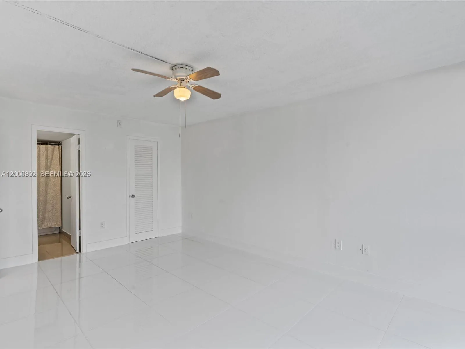 9800 W Bay Harbor Dr 308, Bay Harbor Islands, Flor, Bay Harbor Islands, Florida 33154, 1 Bedroom Bedrooms, ,1 BathroomBathrooms,Residential Lease,For Rent,9800 W Bay Harbor Dr 308, Bay Harbor Islands, Flor,A12000892