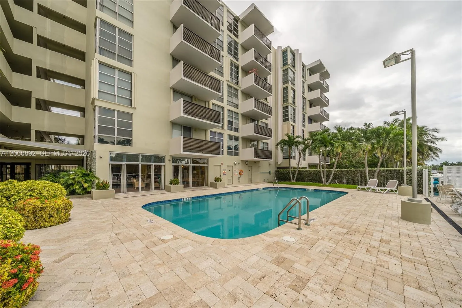 9800 W Bay Harbor Dr 308, Bay Harbor Islands, Flor, Bay Harbor Islands, Florida 33154, 1 Bedroom Bedrooms, ,1 BathroomBathrooms,Residential Lease,For Rent,9800 W Bay Harbor Dr 308, Bay Harbor Islands, Flor,A12000892
