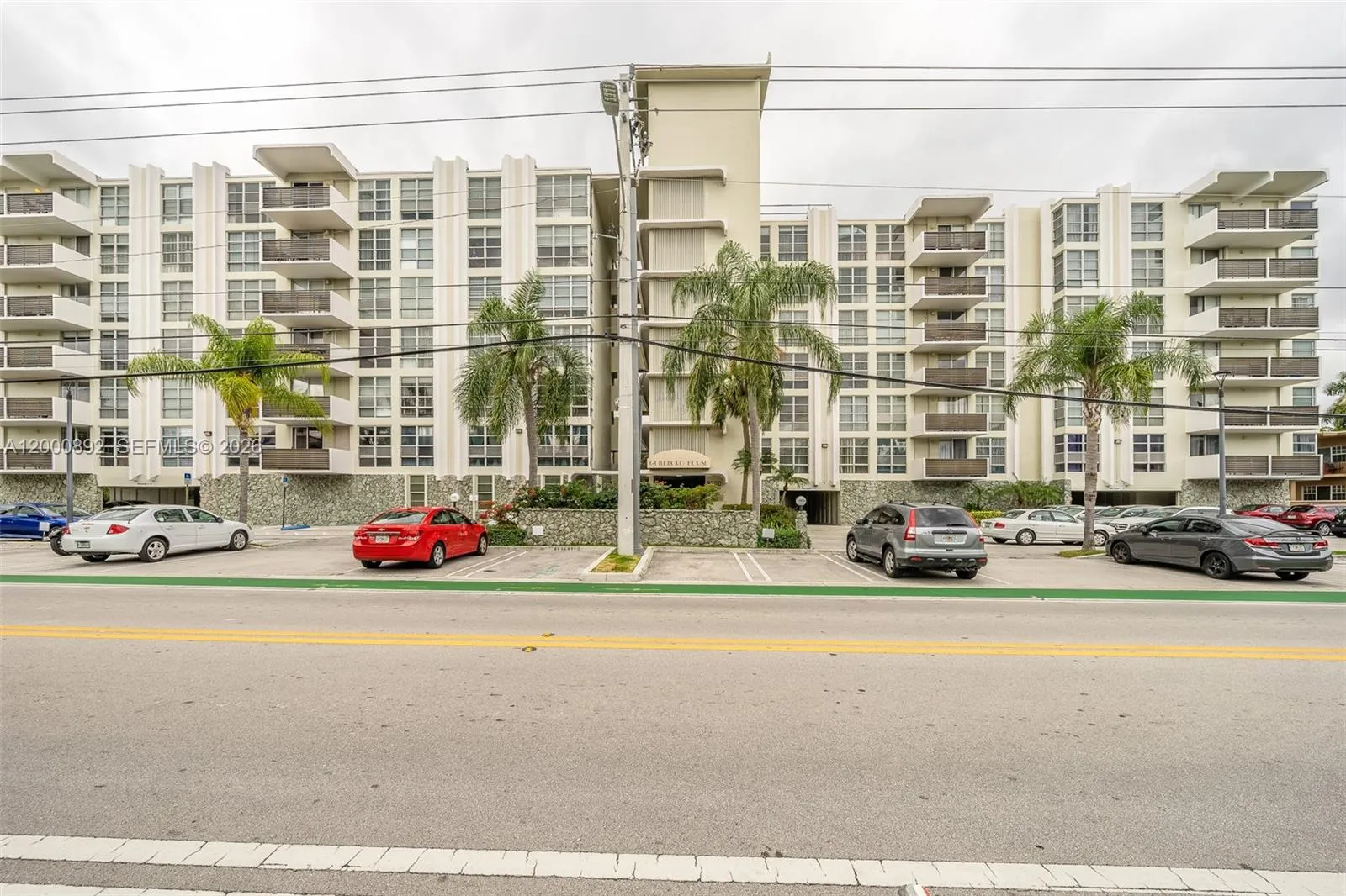 9800 W Bay Harbor Dr 308, Bay Harbor Islands, Flor, Bay Harbor Islands, Florida 33154, 1 Bedroom Bedrooms, ,1 BathroomBathrooms,Residential Lease,For Rent,9800 W Bay Harbor Dr 308, Bay Harbor Islands, Flor,A12000892