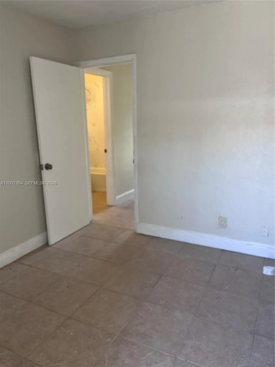 109 Nw 14th Way 2, Dania Beach, Florida 33004, Dania Beach, Florida 33004, 2 Bedrooms Bedrooms, ,1 BathroomBathrooms,Residential Lease,For Rent,109 Nw 14th Way 2, Dania Beach, Florida 33004,A12002354