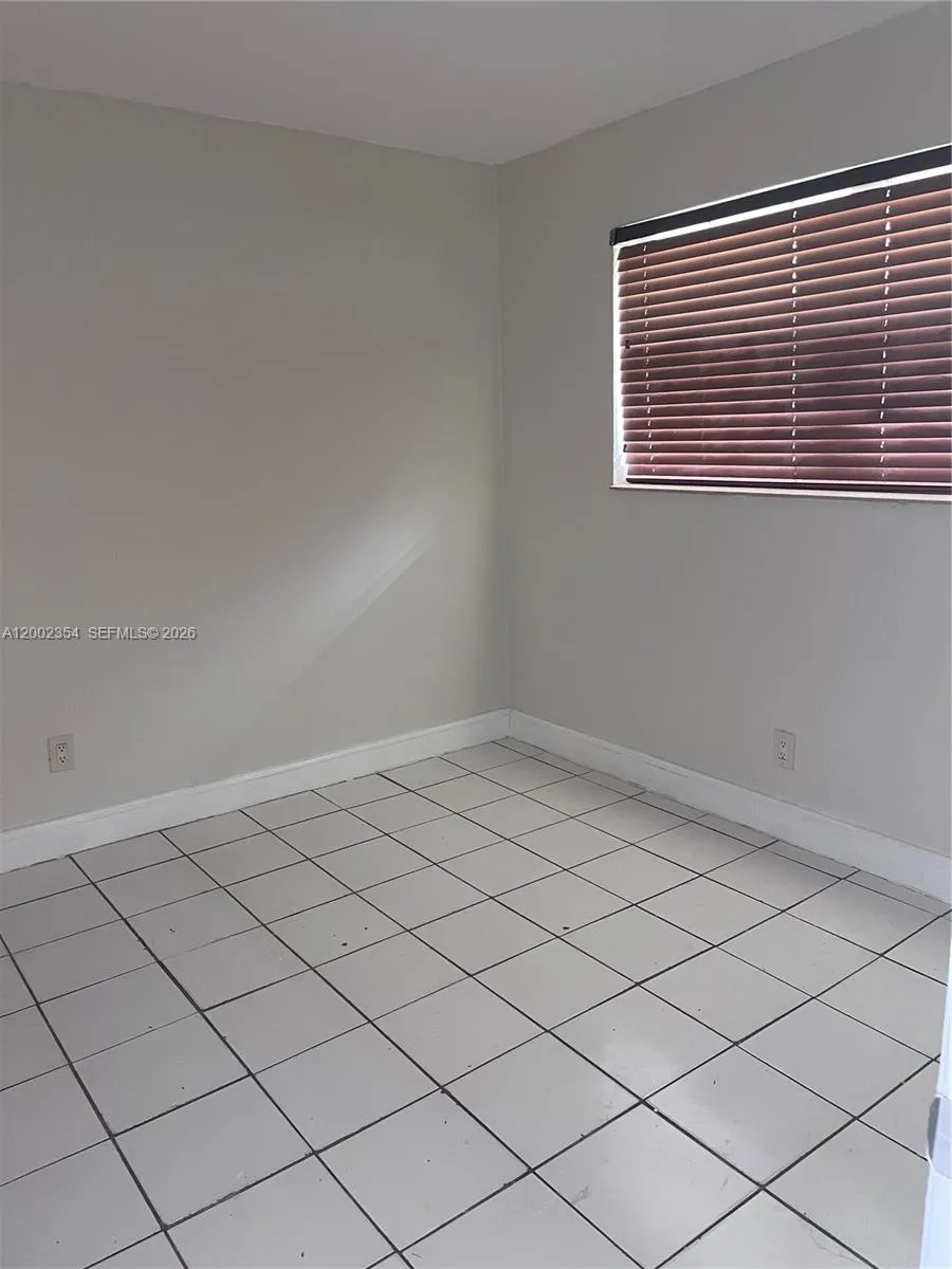 109 Nw 14th Way 2, Dania Beach, Florida 33004, Dania Beach, Florida 33004, 2 Bedrooms Bedrooms, ,1 BathroomBathrooms,Residential Lease,For Rent,109 Nw 14th Way 2, Dania Beach, Florida 33004,A12002354