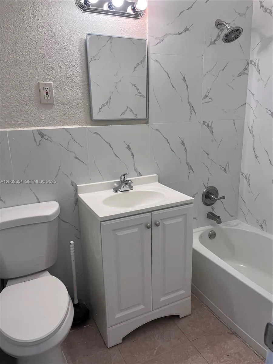 109 Nw 14th Way 2, Dania Beach, Florida 33004, Dania Beach, Florida 33004, 2 Bedrooms Bedrooms, ,1 BathroomBathrooms,Residential Lease,For Rent,109 Nw 14th Way 2, Dania Beach, Florida 33004,A12002354