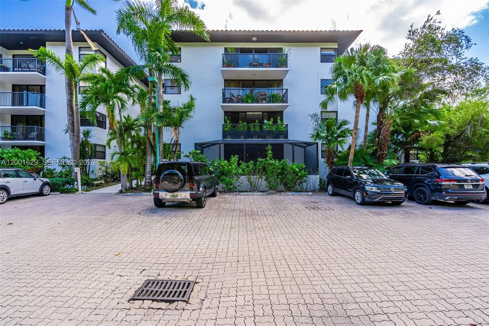 55 Ocean Lane Dr 1028, Key Biscayne, Florida 33149, Key Biscayne, Florida 33149, 2 Bedrooms Bedrooms, ,2 BathroomsBathrooms,Residential Lease,For Rent,55 Ocean Lane Dr 1028, Key Biscayne, Florida 33149,A12001629