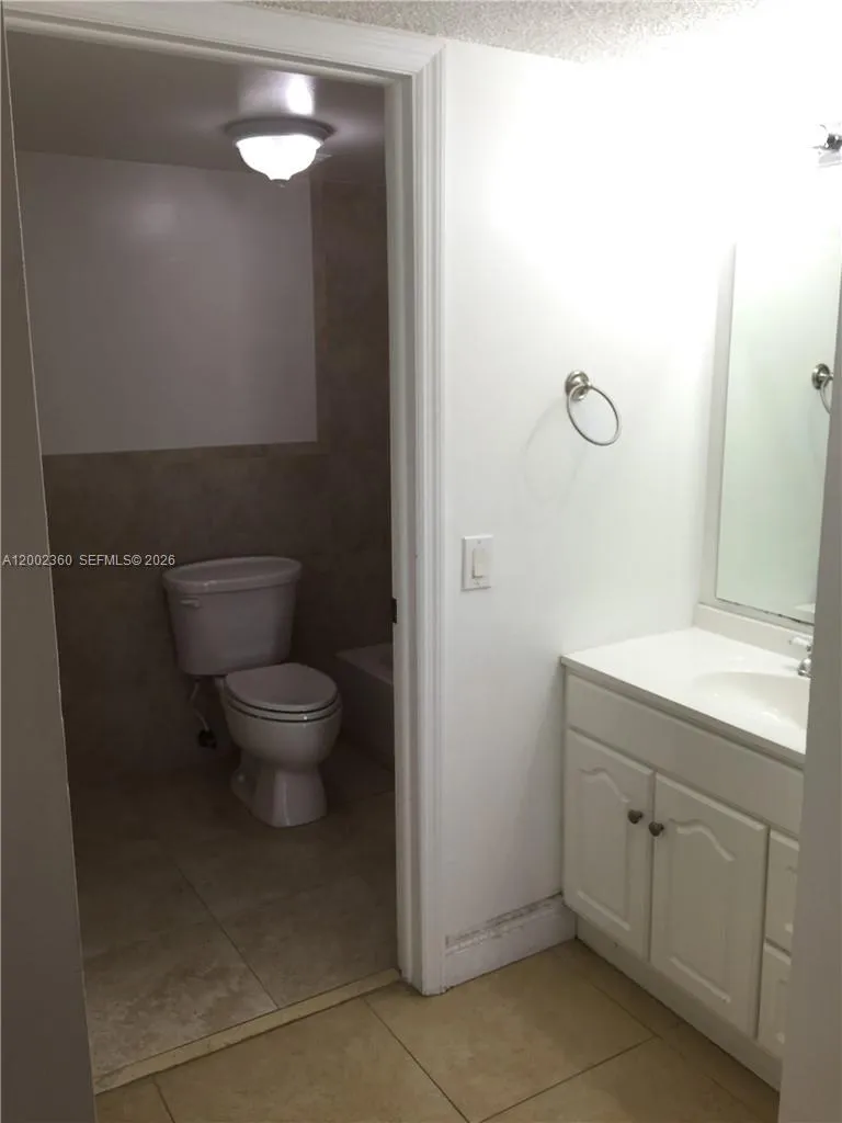 8500 Nw 8th St 308, Miami, Florida 33126, Miami, Florida 33126, 2 Bedrooms Bedrooms, ,2 BathroomsBathrooms,Residential Lease,For Rent,8500 Nw 8th St 308, Miami, Florida 33126,A12002360