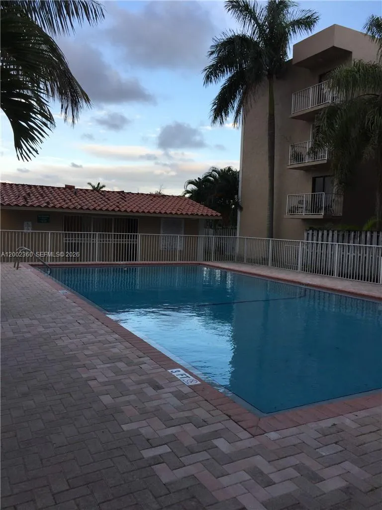 8500 Nw 8th St 308, Miami, Florida 33126, Miami, Florida 33126, 2 Bedrooms Bedrooms, ,2 BathroomsBathrooms,Residential Lease,For Rent,8500 Nw 8th St 308, Miami, Florida 33126,A12002360