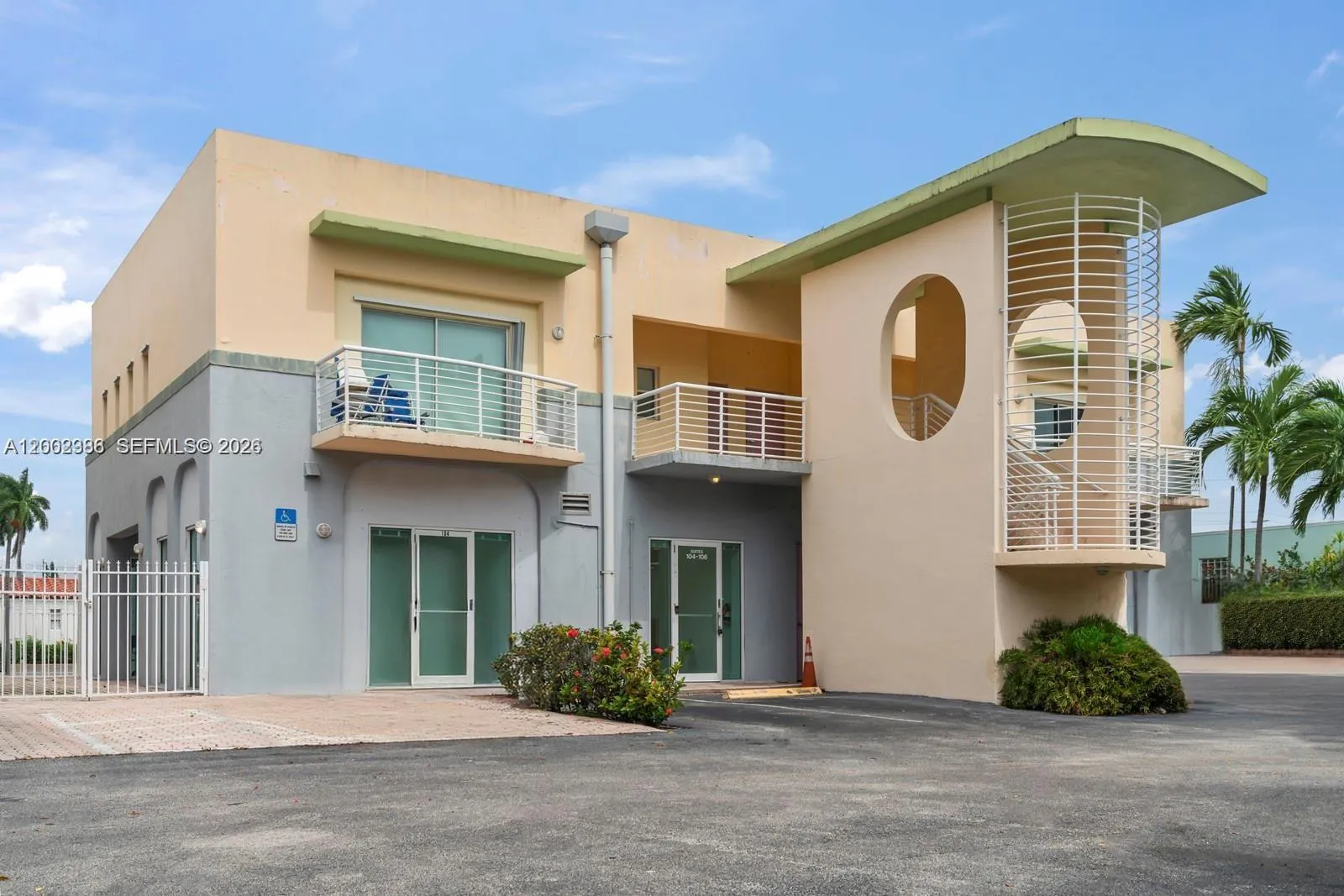 200 E Dania Beach Blvd, Dania Beach, Florida 33004, Dania Beach, Florida 33004, ,Commercial Lease,For Rent,200 E Dania Beach Blvd, Dania Beach, Florida 33004,A12002386