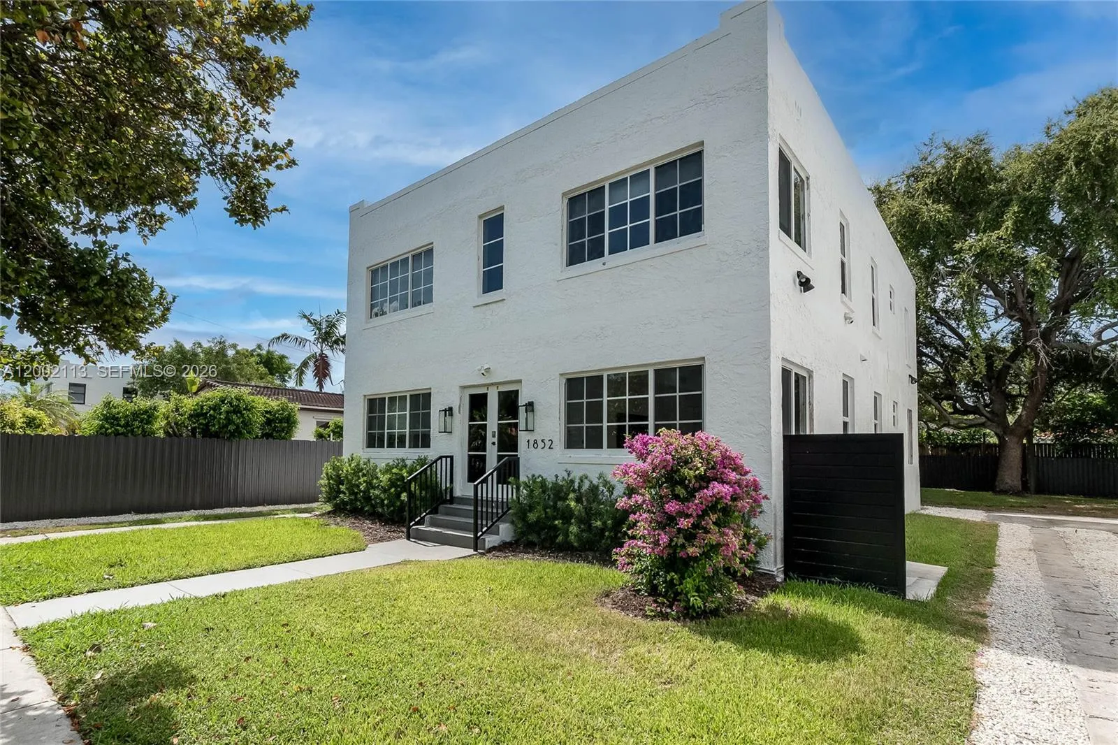 1852 Sw 22nd Ter 2, Miami, Florida 33145, Miami, Florida 33145, 1 Bedroom Bedrooms, ,1 BathroomBathrooms,Residential Lease,For Rent,1852 Sw 22nd Ter 2, Miami, Florida 33145,A12002113
