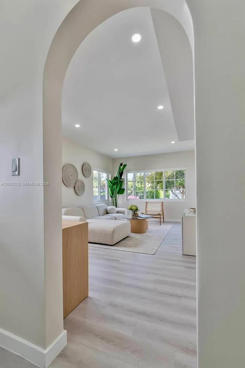 1852 Sw 22nd Ter 2, Miami, Florida 33145, Miami, Florida 33145, 1 Bedroom Bedrooms, ,1 BathroomBathrooms,Residential Lease,For Rent,1852 Sw 22nd Ter 2, Miami, Florida 33145,A12002113