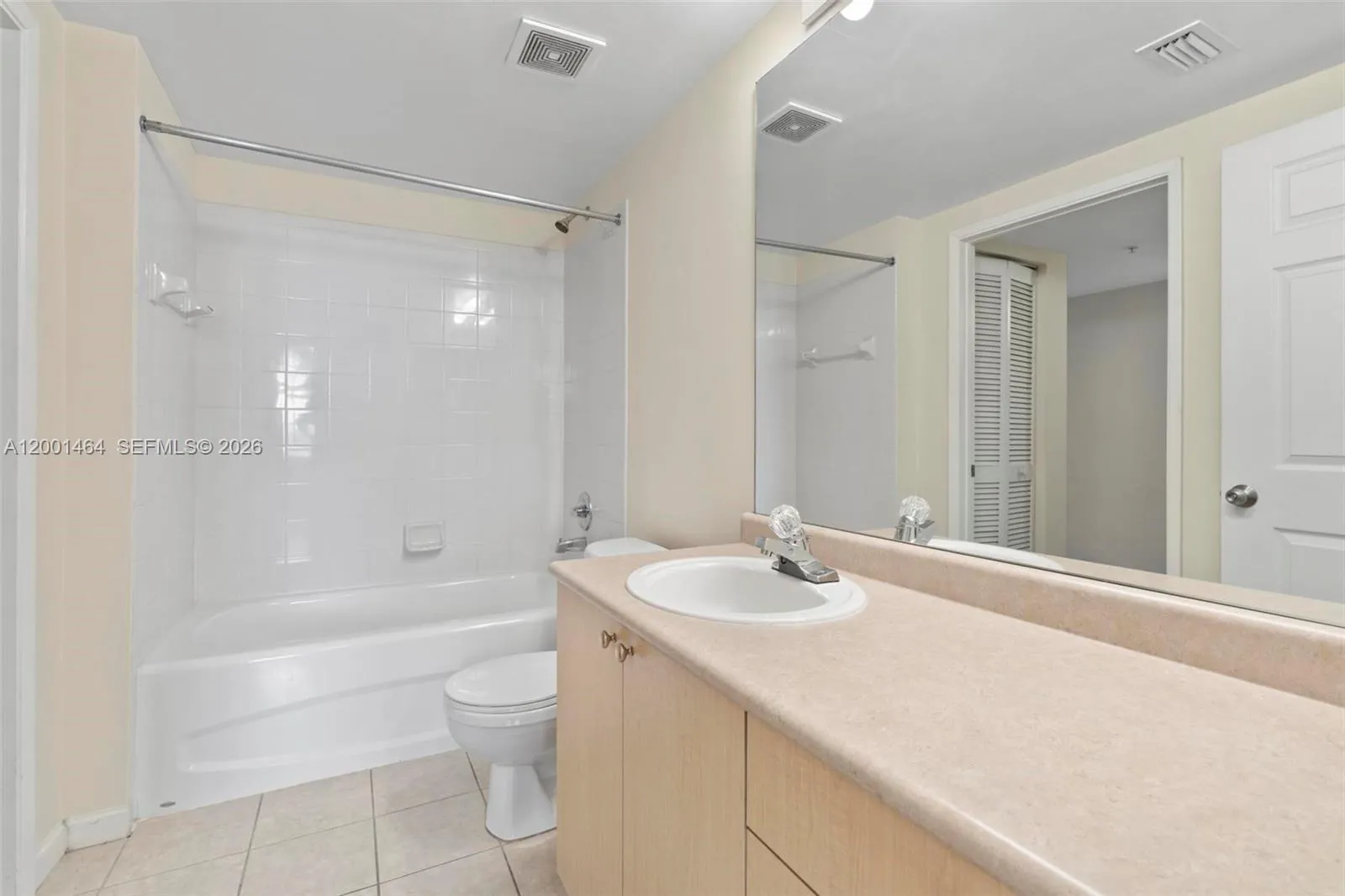 1919 Van Buren St 417a, Hollywood, Florida 33020, Hollywood, Florida 33020, 2 Bedrooms Bedrooms, ,2 BathroomsBathrooms,Residential Lease,For Rent,1919 Van Buren St 417a, Hollywood, Florida 33020,A12001464
