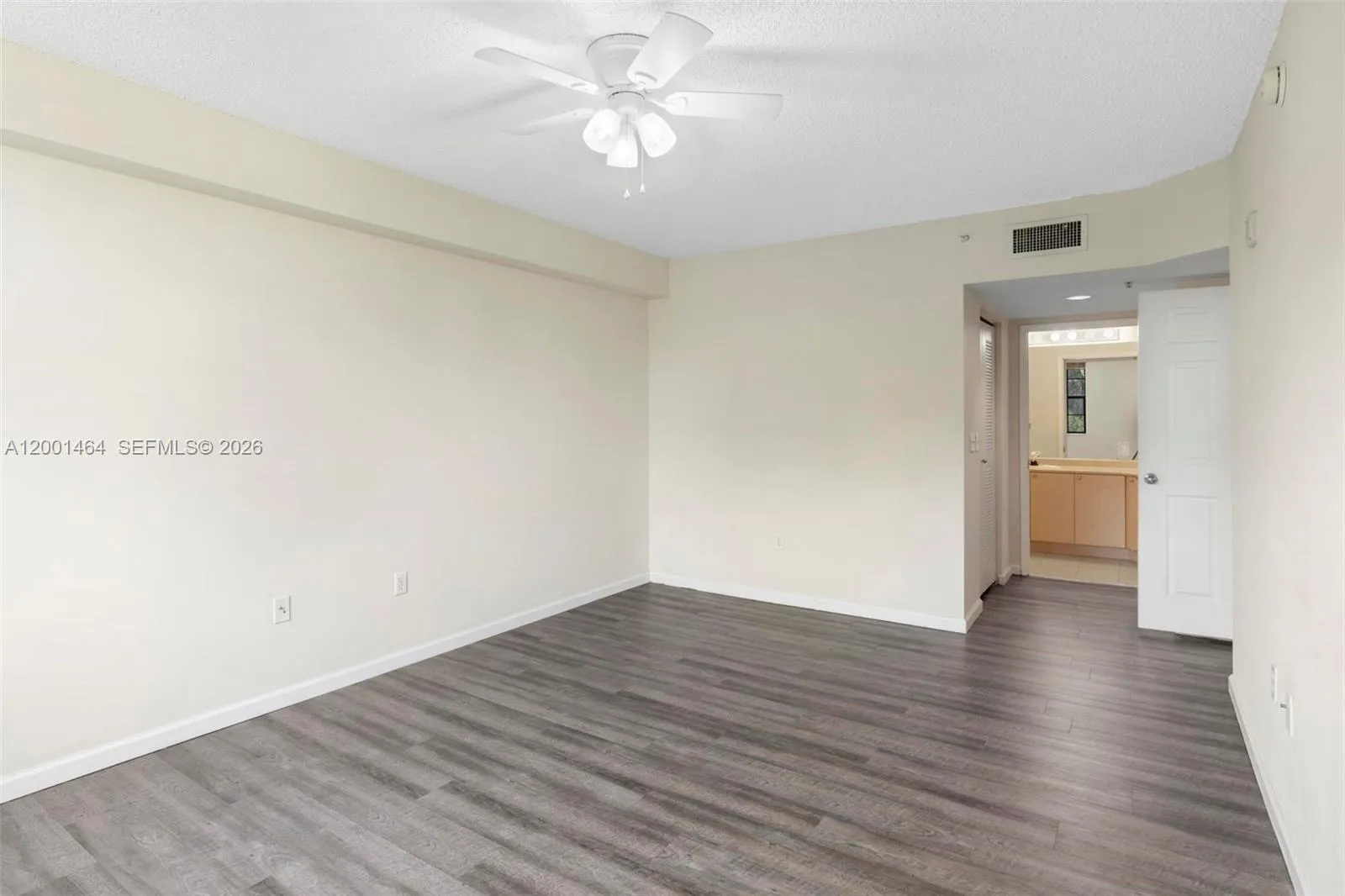 1919 Van Buren St 417a, Hollywood, Florida 33020, Hollywood, Florida 33020, 2 Bedrooms Bedrooms, ,2 BathroomsBathrooms,Residential Lease,For Rent,1919 Van Buren St 417a, Hollywood, Florida 33020,A12001464