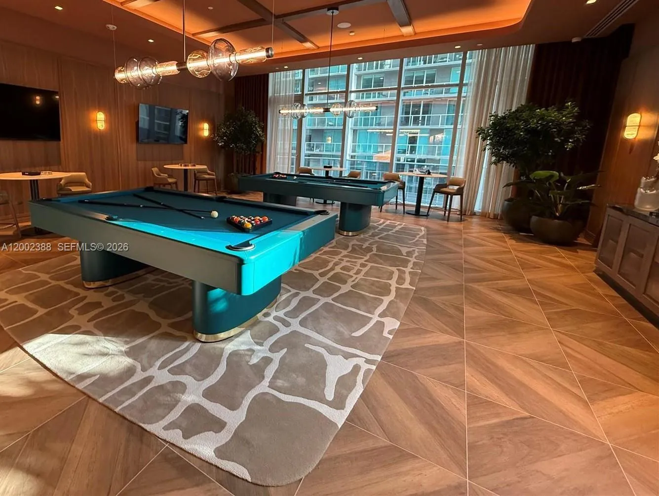 77 Se 5th Street 1208, Miami, Florida 33131, Miami, Florida 33131, 1 Bedroom Bedrooms, ,1 BathroomBathrooms,Residential Lease,For Rent,77 Se 5th Street 1208, Miami, Florida 33131,A12002388