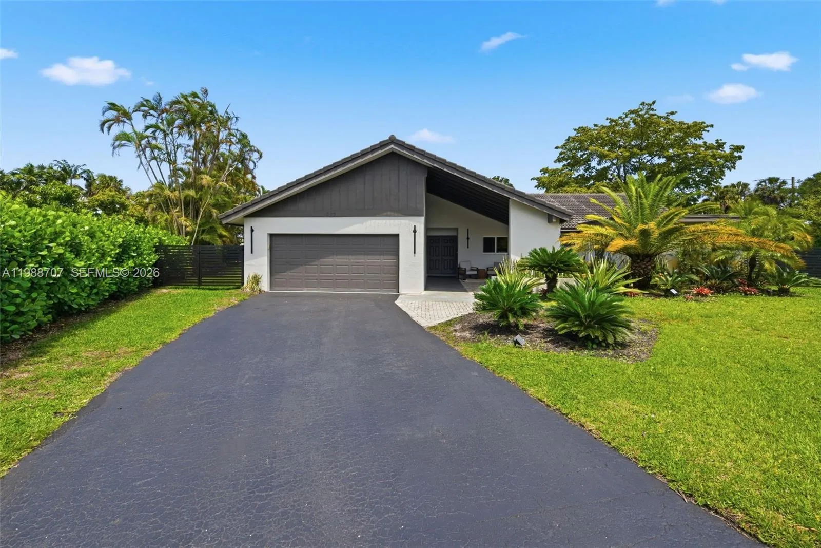 395 Nw 89th Ln, Coral Springs, Florida 33071, Coral Springs, Florida 33071, 4 Bedrooms Bedrooms, ,2 BathroomsBathrooms,Residential,For Sale,395 Nw 89th Ln, Coral Springs, Florida 33071,A11988707