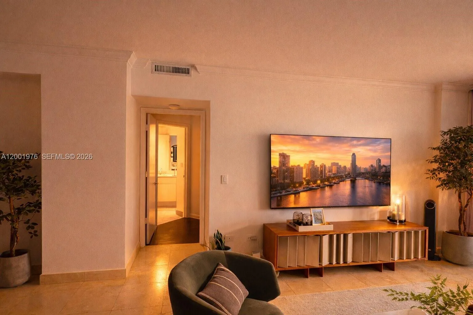 848 Brickell Key Dr 905, Miami, Florida 33131, Miami, Florida 33131, 2 Bedrooms Bedrooms, ,2 BathroomsBathrooms,Residential,For Sale,848 Brickell Key Dr 905, Miami, Florida 33131,A12001976