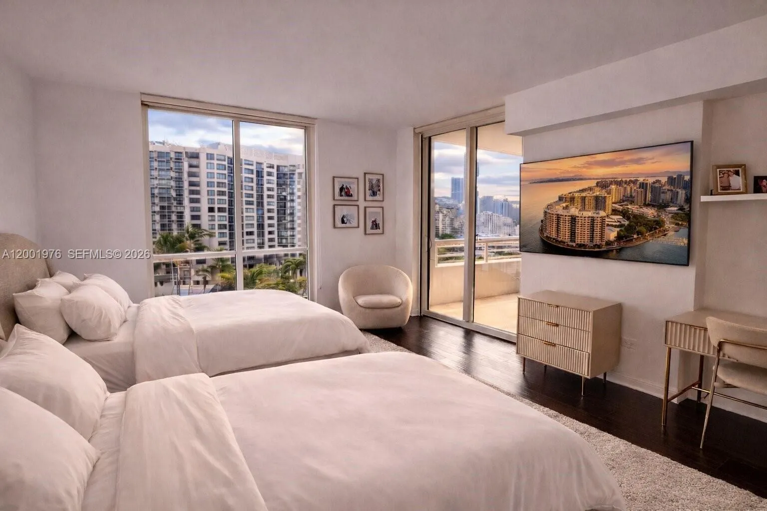 848 Brickell Key Dr 905, Miami, Florida 33131, Miami, Florida 33131, 2 Bedrooms Bedrooms, ,2 BathroomsBathrooms,Residential,For Sale,848 Brickell Key Dr 905, Miami, Florida 33131,A12001976