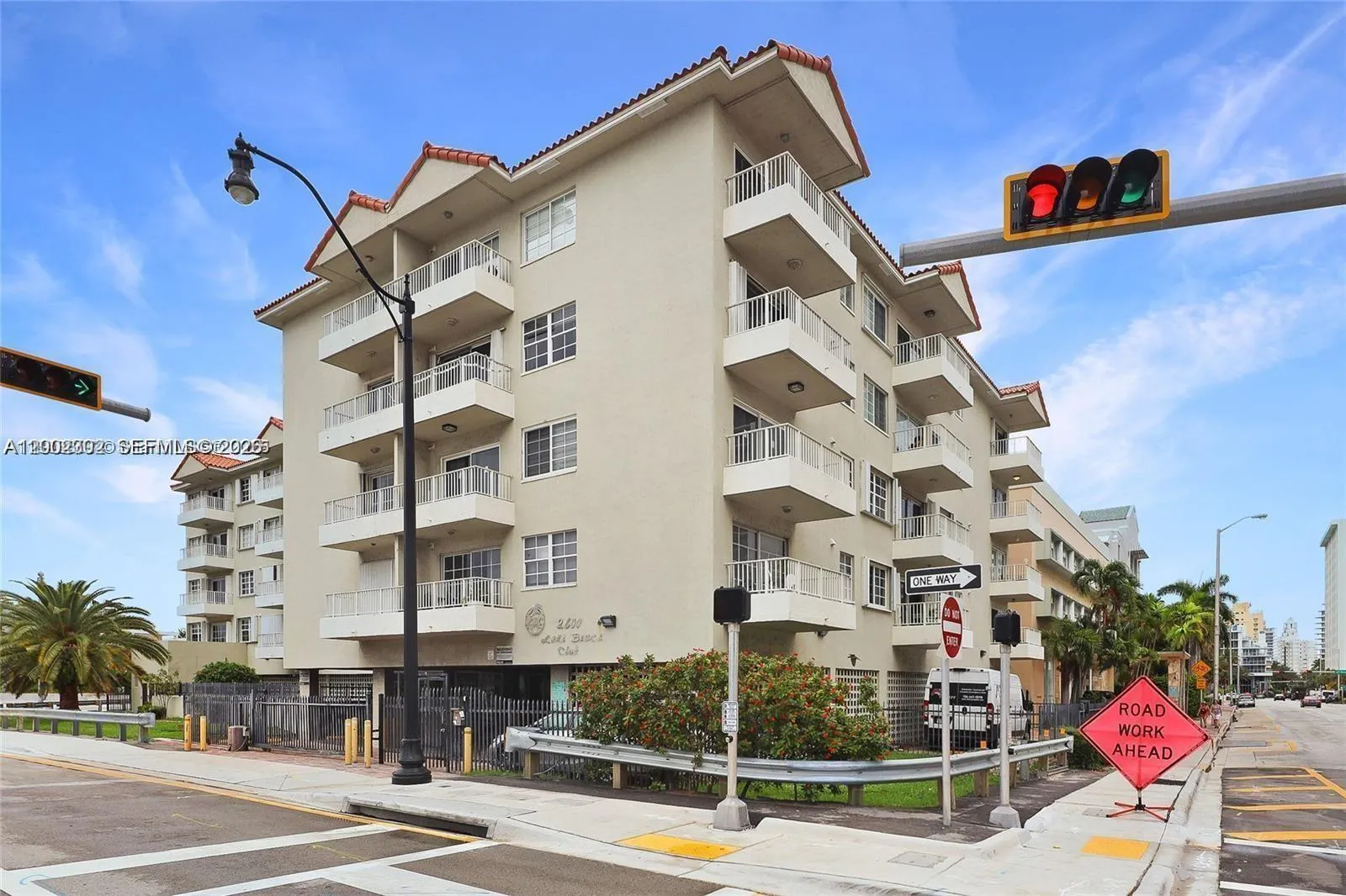 2600 Collins Ave 405, Miami Beach, Florida 33140, Miami Beach, Florida 33140, 2 Bedrooms Bedrooms, ,2 BathroomsBathrooms,Residential,For Sale,2600 Collins Ave 405, Miami Beach, Florida 33140,A12002302