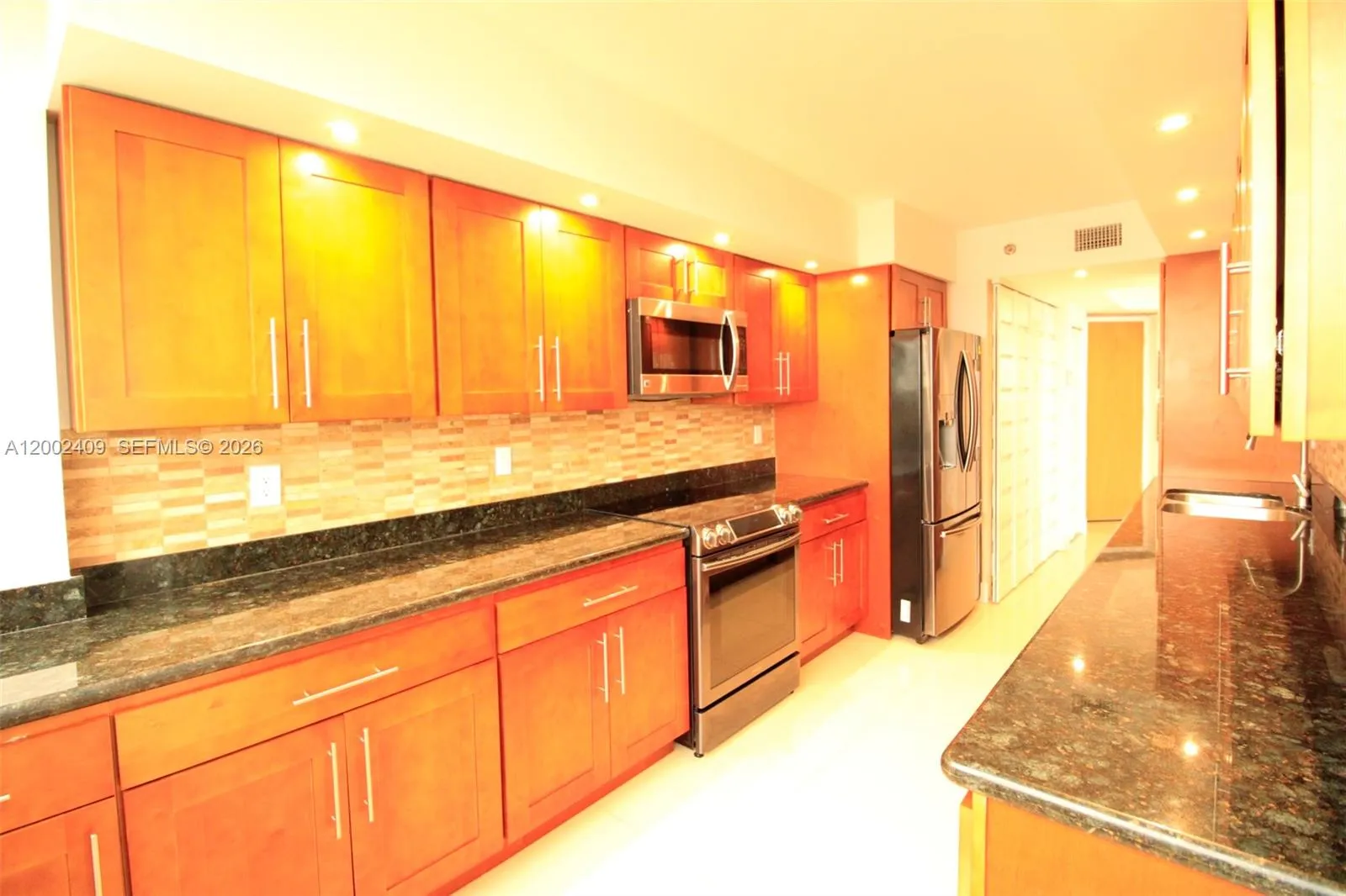 20185 E Country Club Dr 1105, Aventura, Florida 33, Aventura, Florida 33180, 2 Bedrooms Bedrooms, ,2 BathroomsBathrooms,Residential,For Sale,20185 E Country Club Dr 1105, Aventura, Florida 33,A12002409