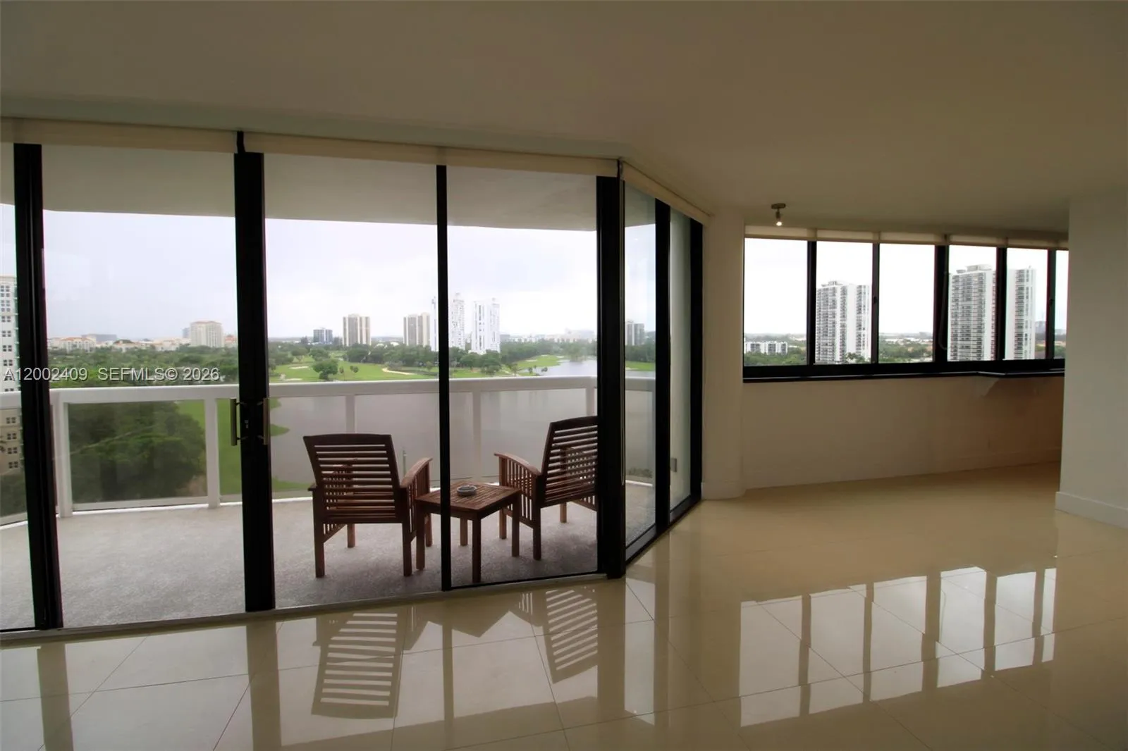 20185 E Country Club Dr 1105, Aventura, Florida 33, Aventura, Florida 33180, 2 Bedrooms Bedrooms, ,2 BathroomsBathrooms,Residential,For Sale,20185 E Country Club Dr 1105, Aventura, Florida 33,A12002409