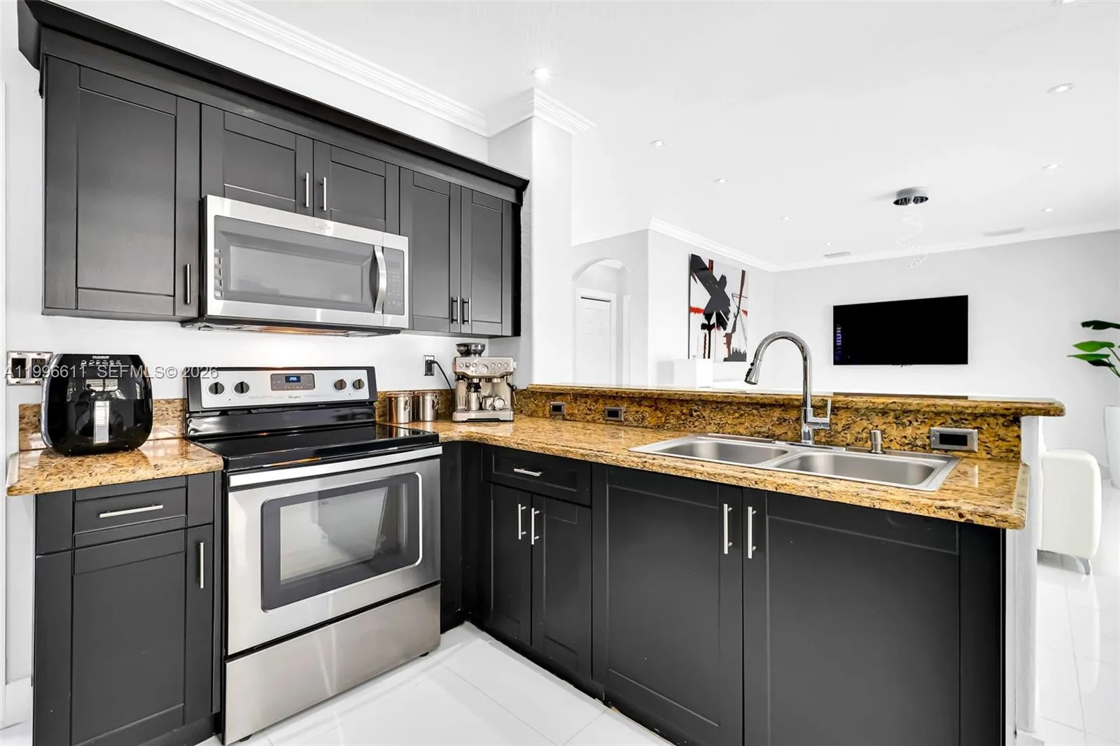 3002 Sw 147th Ct, Miami, Florida 33185, Miami, Florida 33185, 4 Bedrooms Bedrooms, ,3 BathroomsBathrooms,Residential,For Sale,3002 Sw 147th Ct, Miami, Florida 33185,A11996611